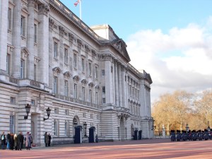 buckingham-palace-london-wachablösung
