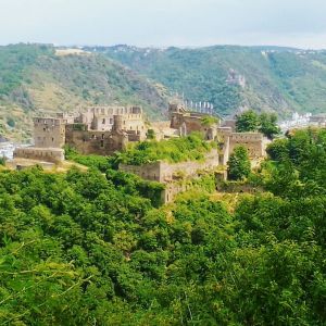 blick-auf-burg-rheinfels