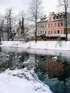 fluss-im-winter